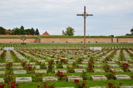 ДЕНЬ ПАМЯТИ ЖЕРТВ ХОЛОКОСТА